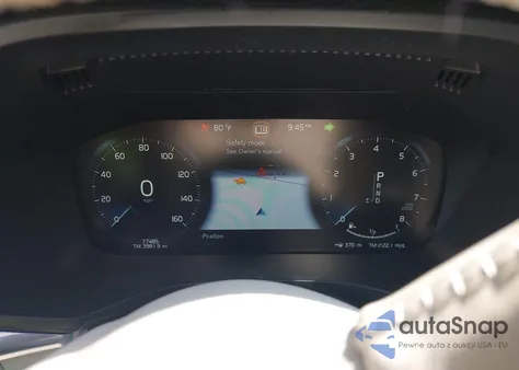 2018 Volvo Xc60 T5 Inscription z USA, uszkodzony, nr VIN YV4102RLXJ1025932